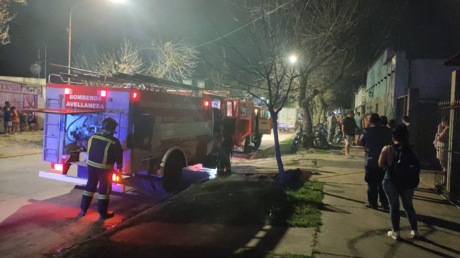 Se incendió un taller de motos, solo se registraron daños materiales