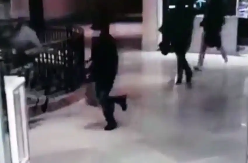 Video: espectacular robo en una joyería del Hotel Conrad