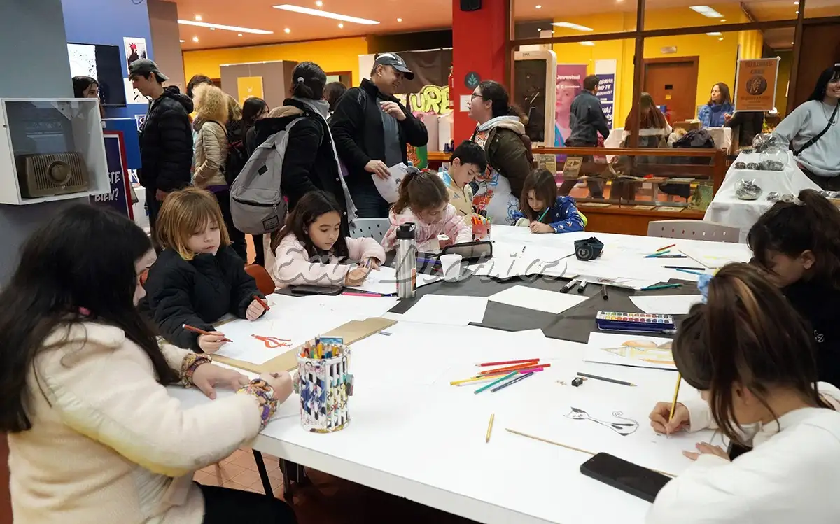 Dibujo. Se realizó un taller para los más chicos