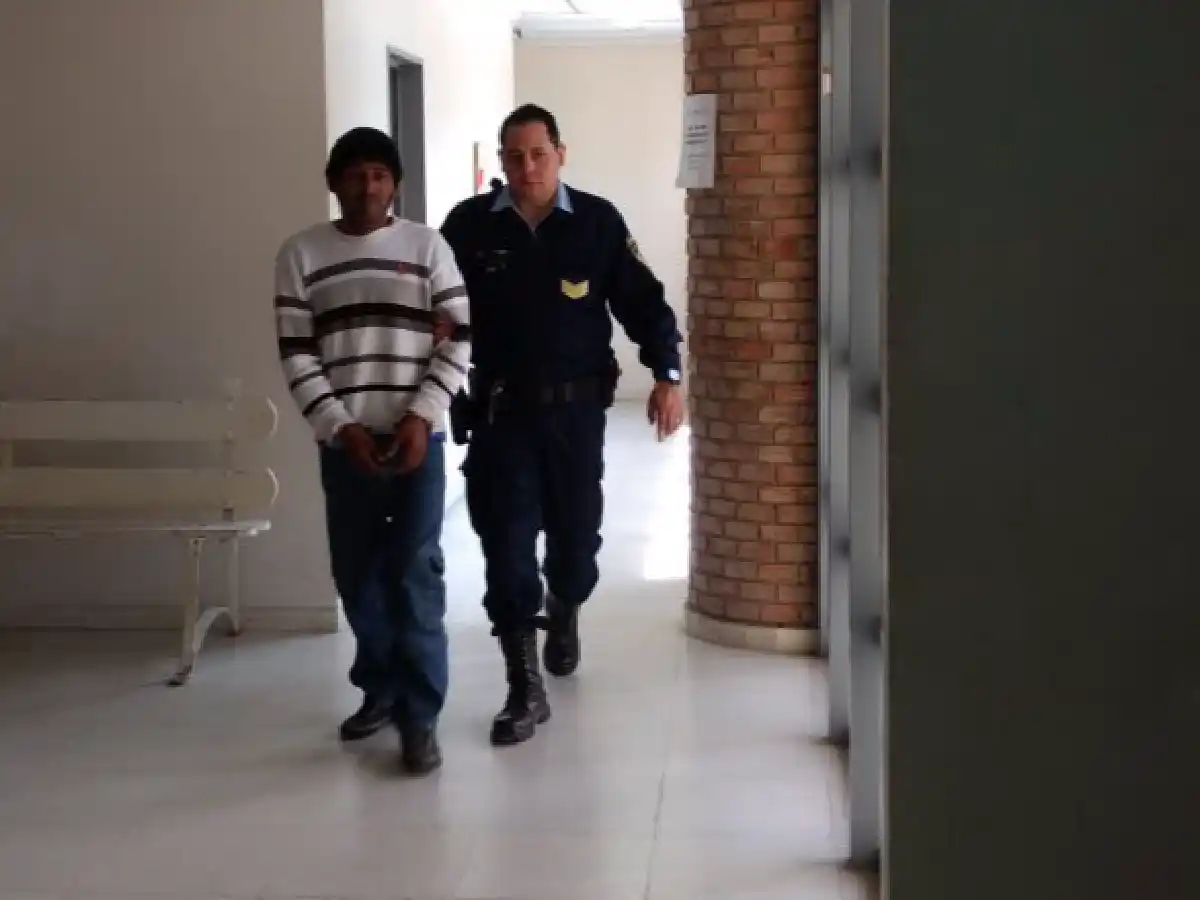 El fiscal indagará mañana al hombre que acosaba a una menor vía celular 