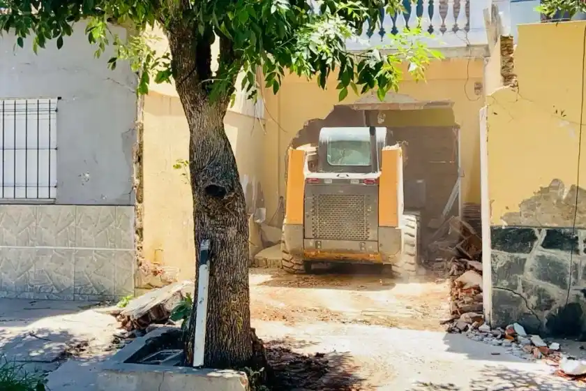 Tras las amenazas a Pullaro, siguen derrumbando búnkers: “No vamos a dar ni un paso hacia atrás”
