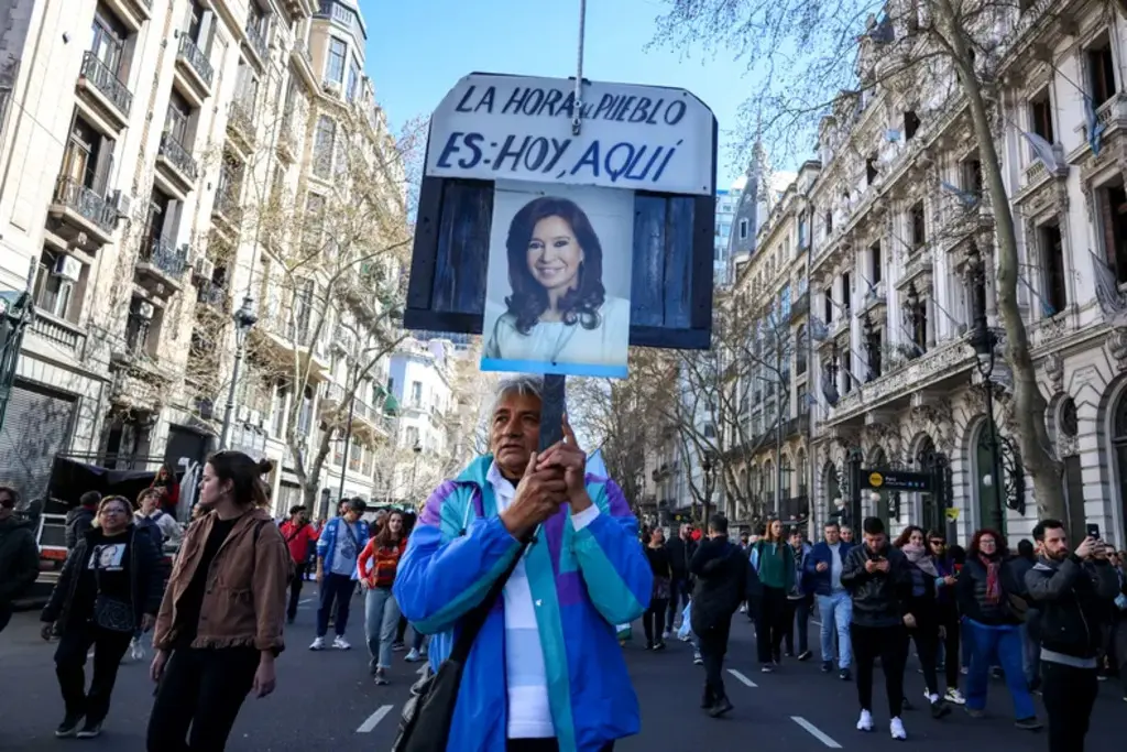 El PJ marcha por Cristina