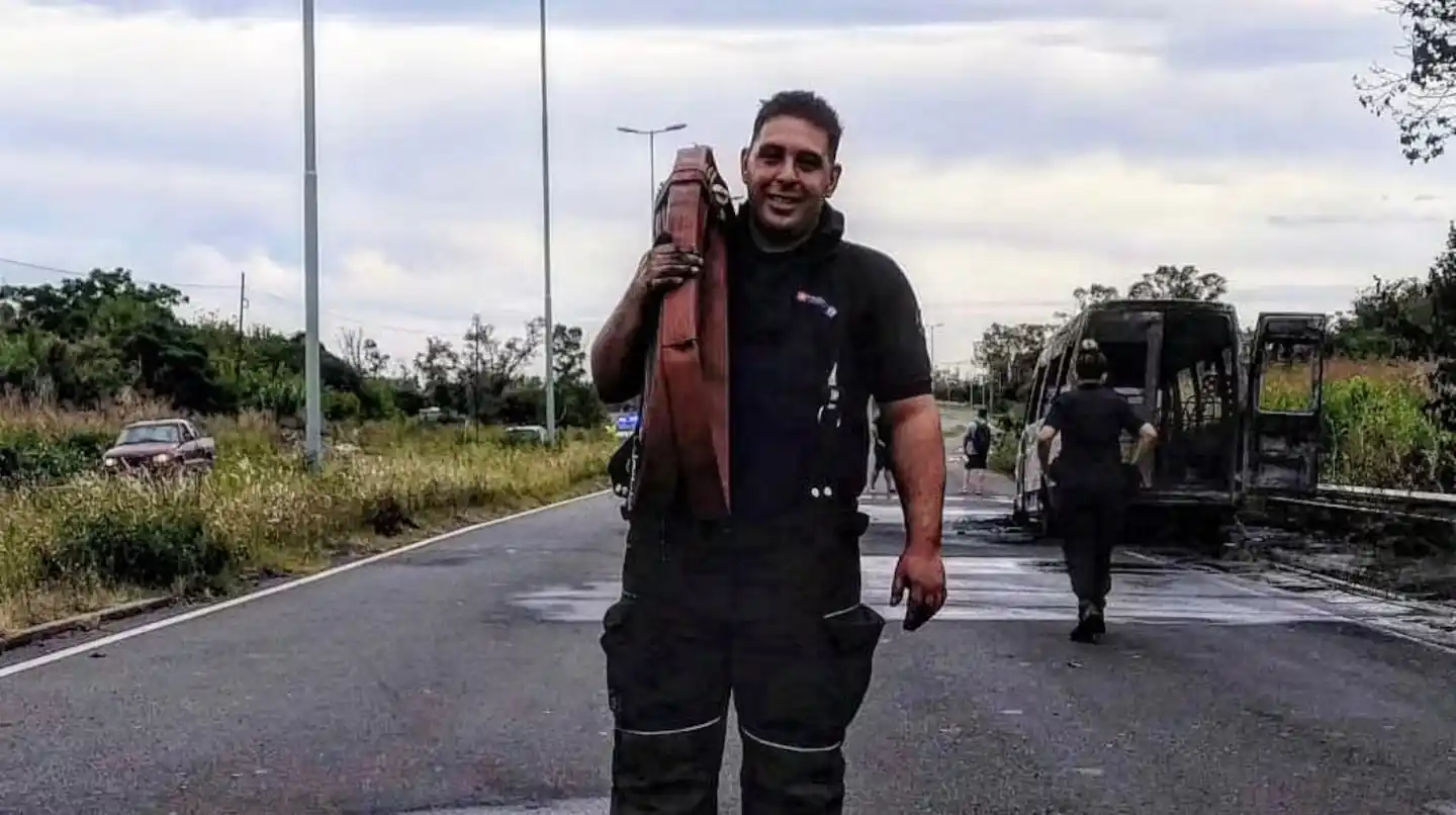 Matías Di Paolo fue atropellado y murió mientras combatía un incendio en El Palomar. Fotos: Facebook/Matias Di Paolo