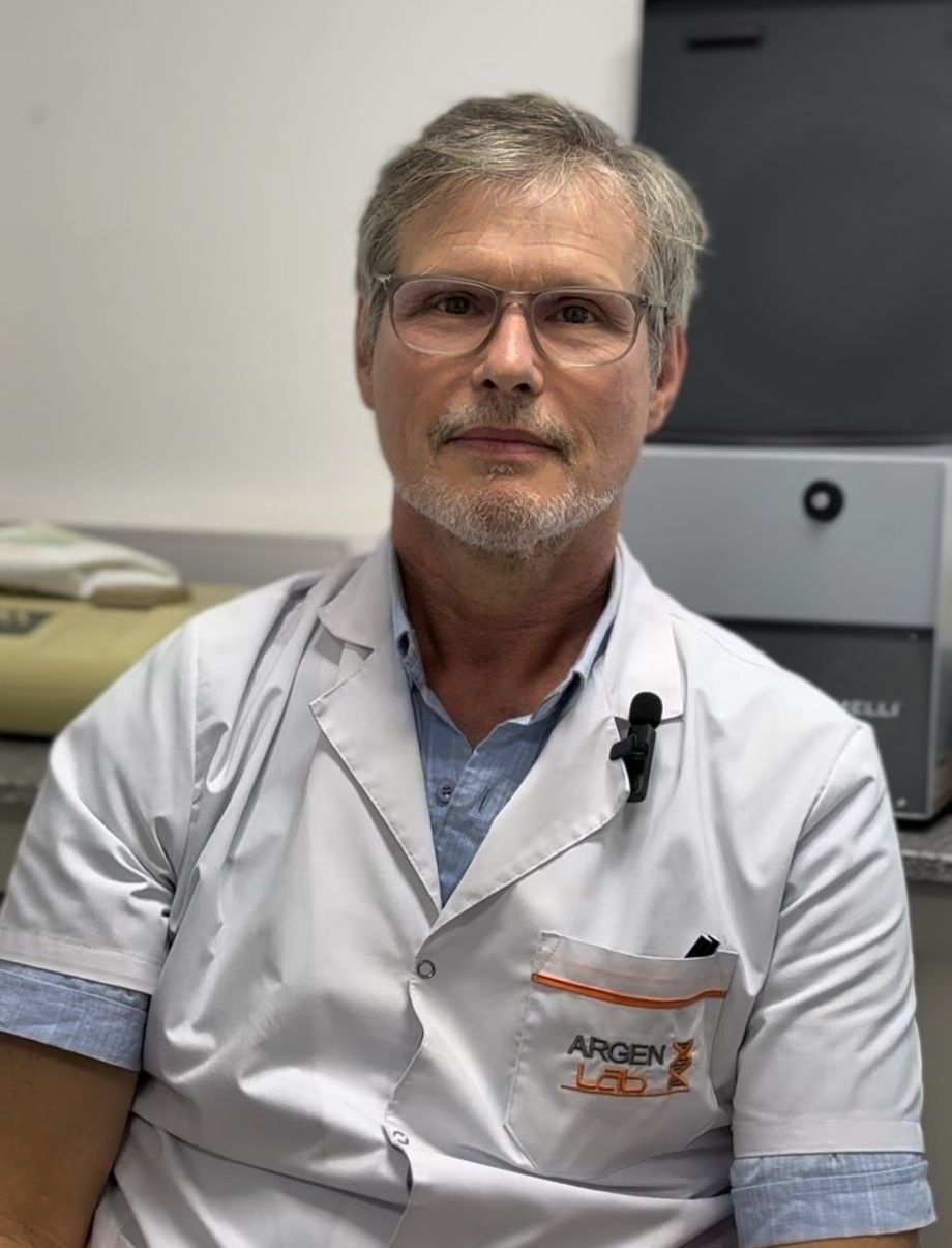 Raúl Vigil, director de ArgenLab