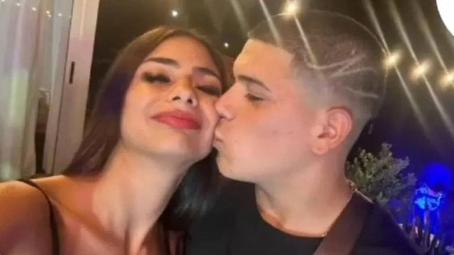 Celis compartió un video con un resumen de los regalitos a su pareja.