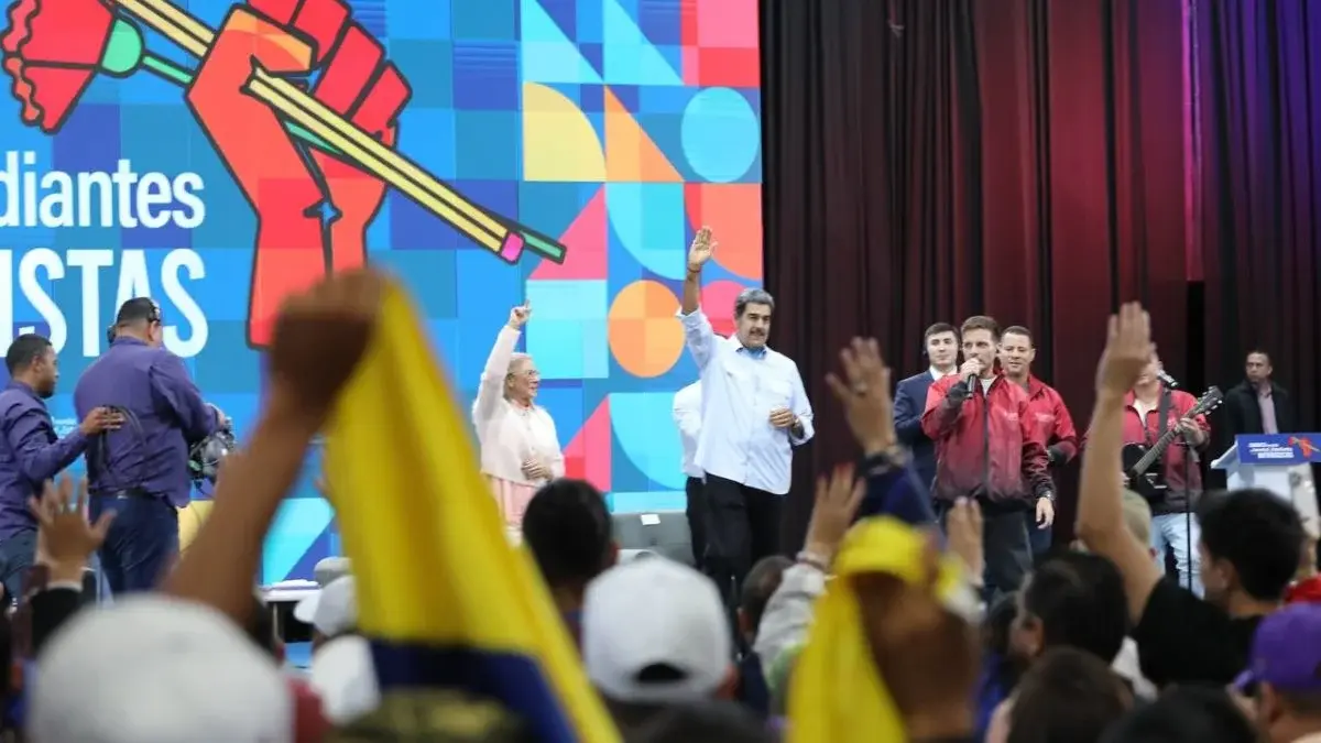 TODO EN EL MISMO COMBO: Festival antifascista y juramentación de Maduro el 10ENE