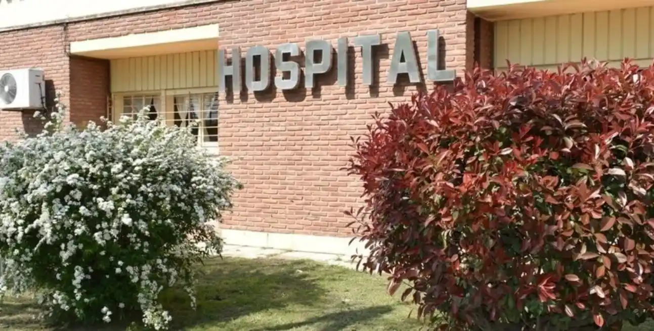 El hombre recibió atención de emergencia en el Samco de la localidad.