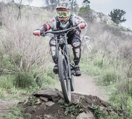 Dos campeones en el Bonaerense de descenso