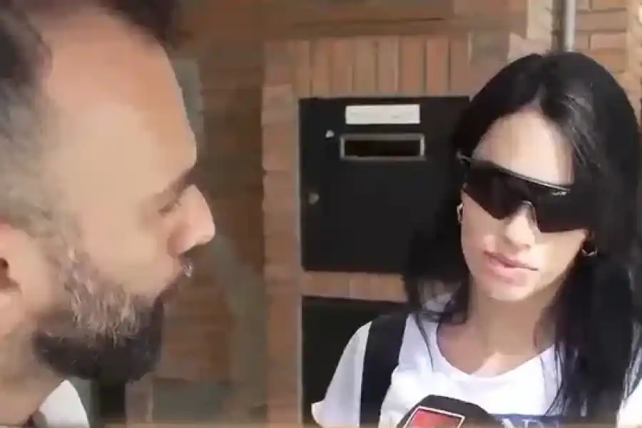 Lali Espósito le respondió a Javier Milei: "Nos han cagado un poco la cabeza a todos ya""