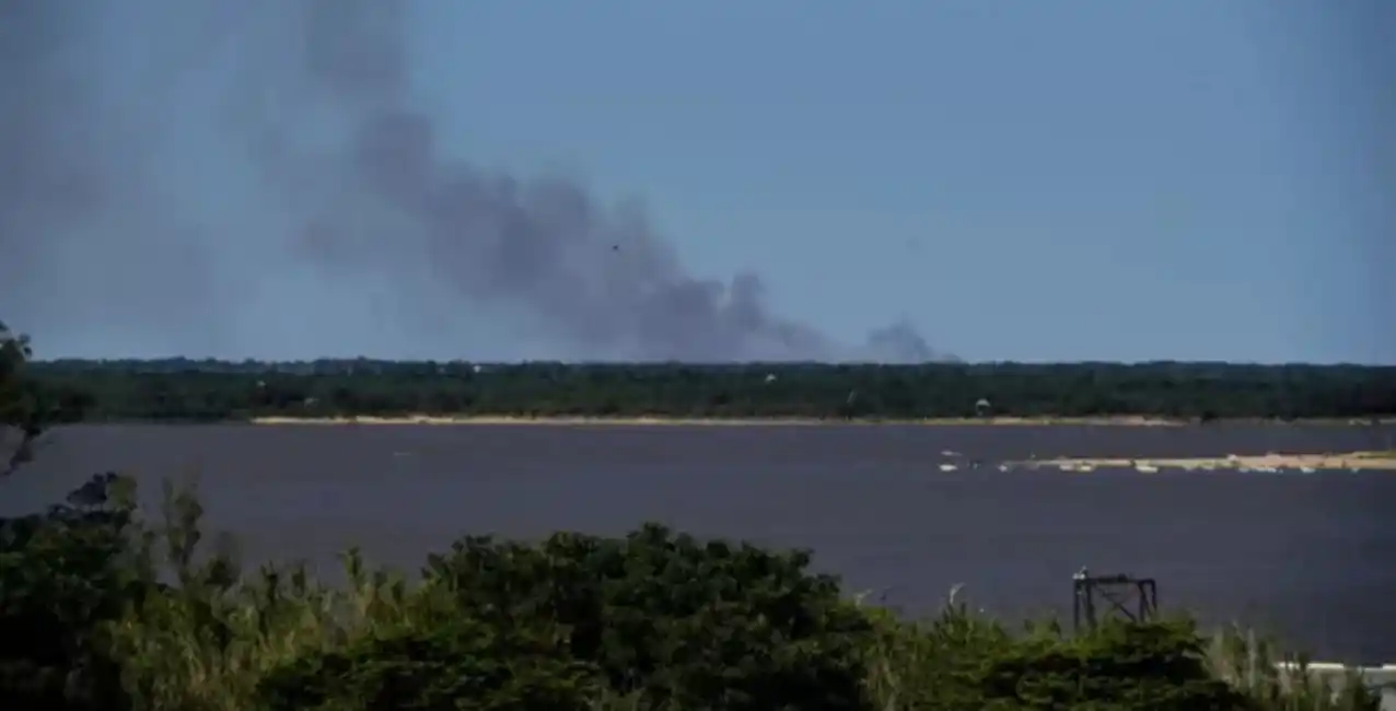 Volvieron los incendios en las islas frente a Rosario
