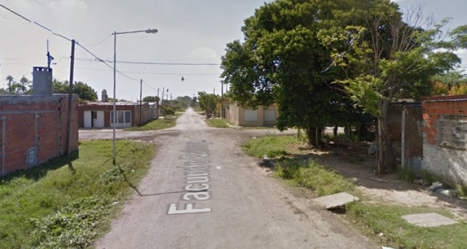Automovilista aseguró que un grupo de niños le quiso “cobrar peaje” en un barrio