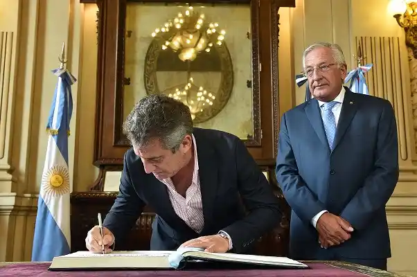  Acuerdan potenciar los recursos turísticos de Jujuy y Entre Ríos