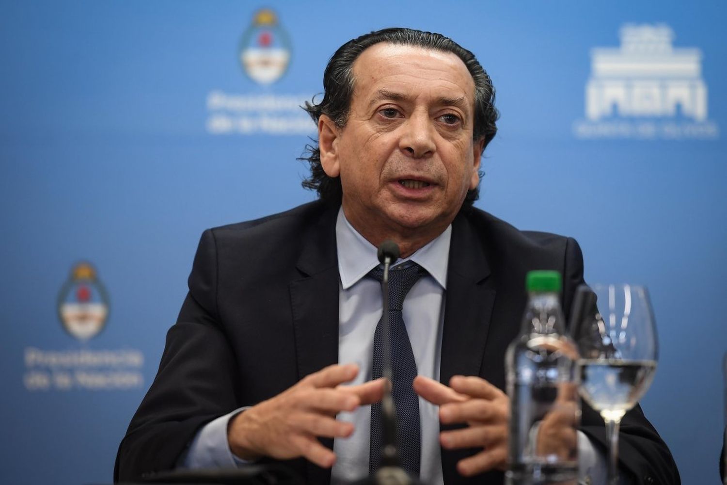 El Gobierno afirmó que habrá un bono para los trabajadores del sector privado