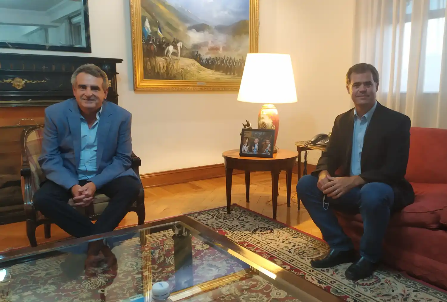 Piaggio se reunión con el ministro de Defensa Agustín Rossi