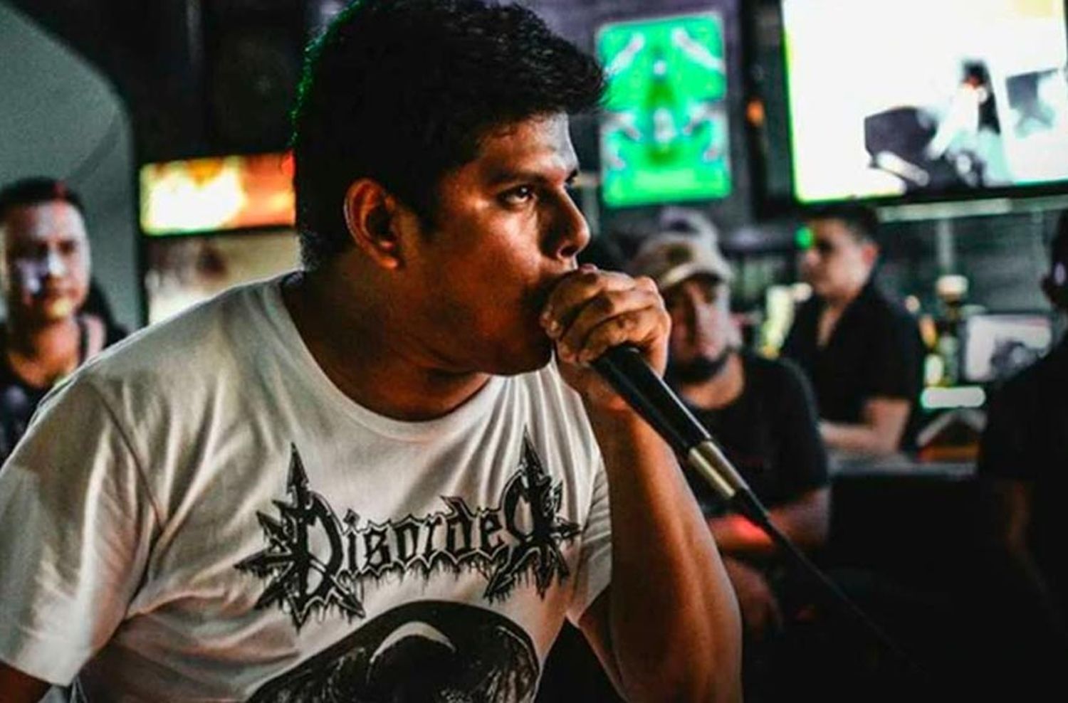 Mataron a un cantante de una banda de trash metal en pleno concierto