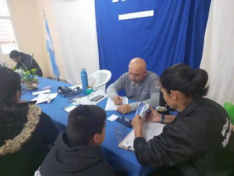 Villafañe: escolares recibieron controles del 
programa provincial Libretas de Salud Escolar