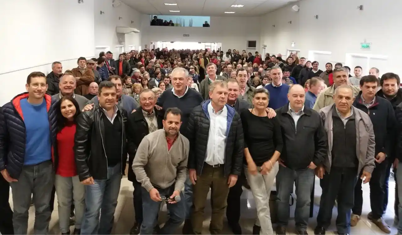 Referentes de distintos grupos políticos de la UCR provincial se reunieron en Villaguay