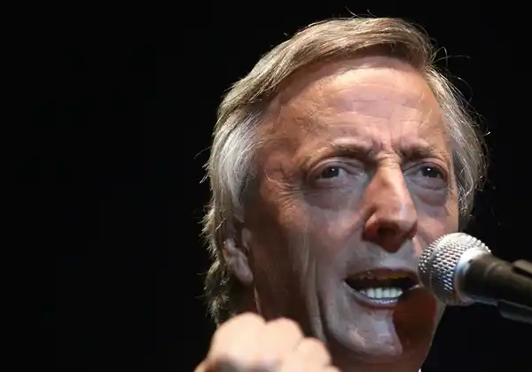 Acto en Paraná, a 10 años que Kirchner destrabó prolongado paro docente 