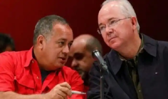 ¿LE DOLIÓ? Diosdado Cabello le dice a Rafael Ramírez que «perdió los reales con el referéndum»