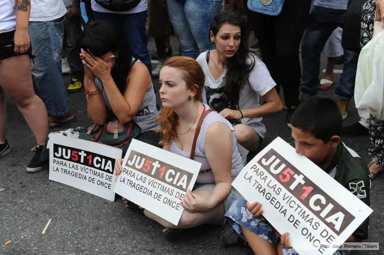 Cuatro años de la tragedia de Once: Familiares recordaron a las víctimas