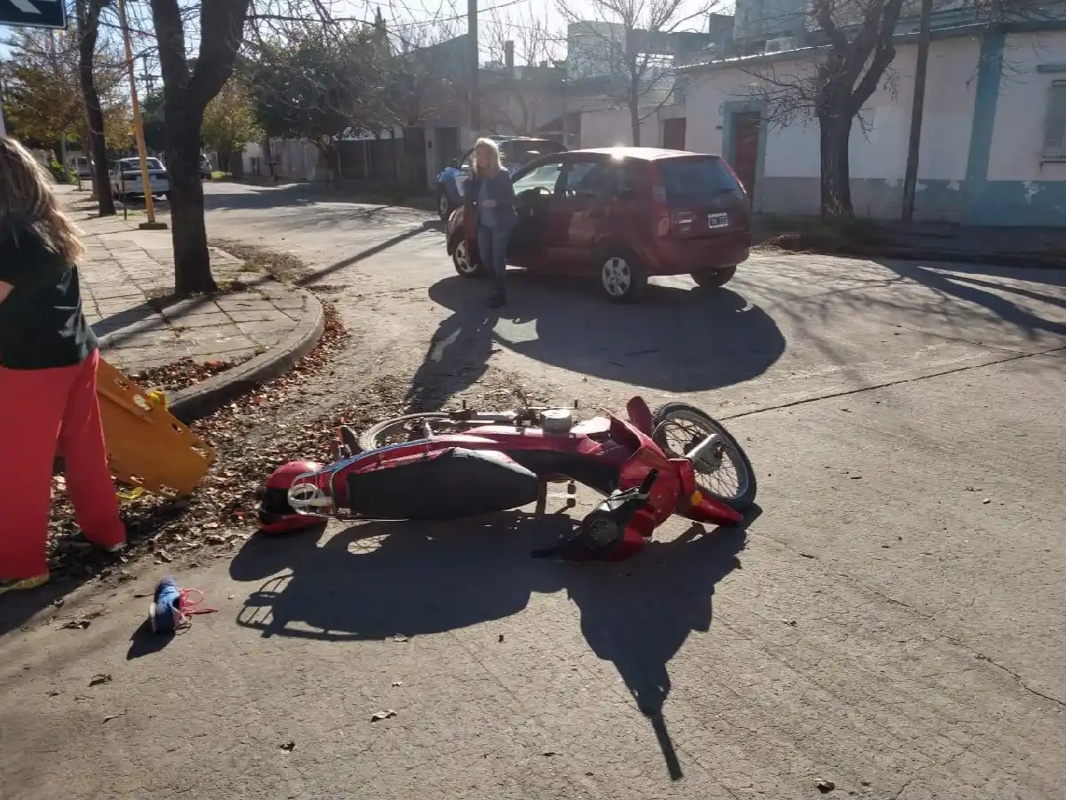 Una mujer resultó herida  en un accidente en barrio Catedral