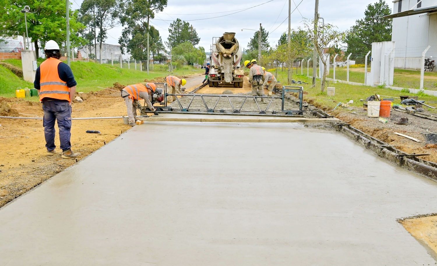 Avanzan las obras de pavimentación, mejoras  y modernización 