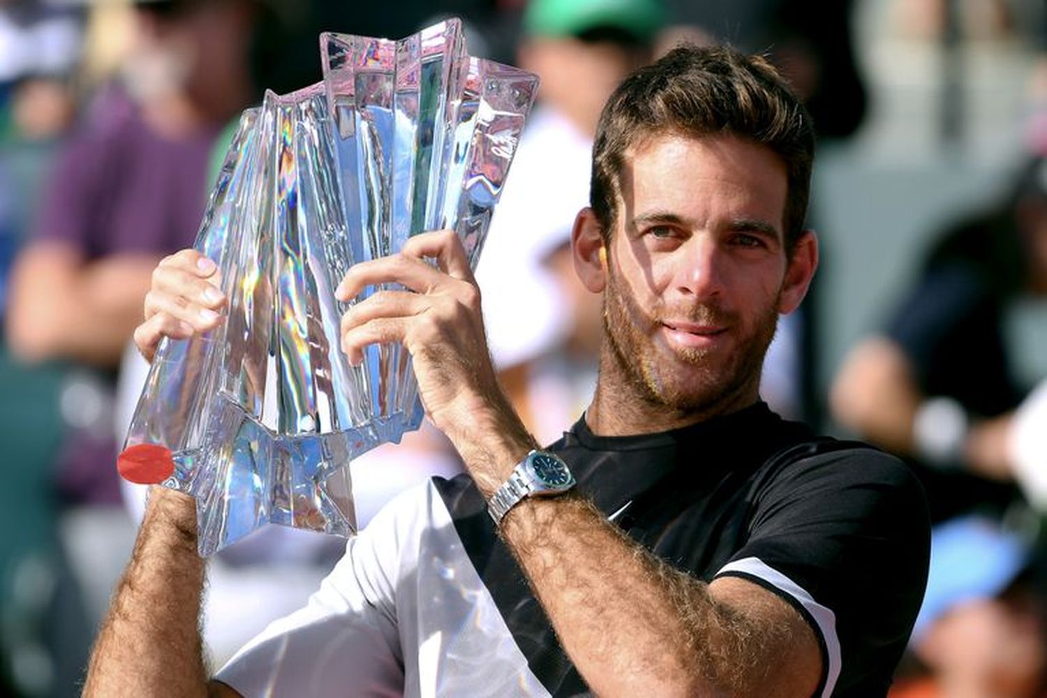 Del Potro con el trofeo de Indian Wells 2018.