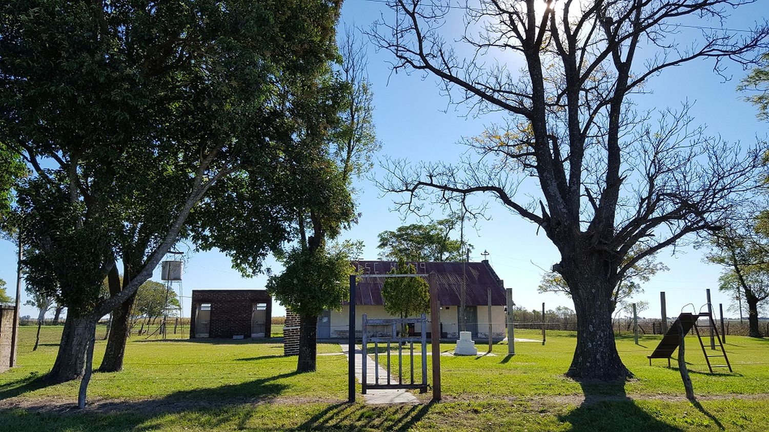 Quedó firme la prohibición de fumigar en inmediaciones de escuelas rurales