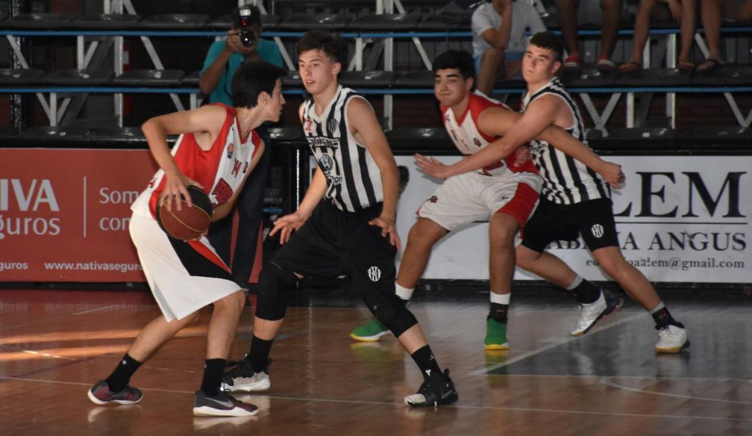 El rojinegro perdió la final de U17 ante Estudiantes