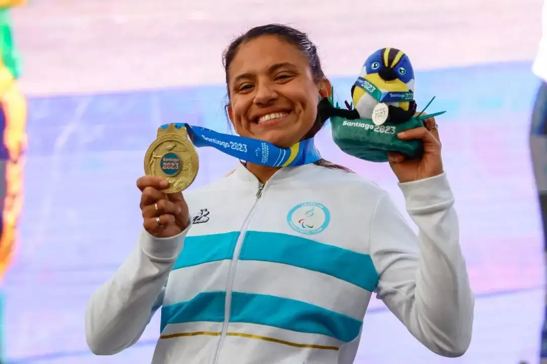 Con su medalla de oro de los Juegos Parapanamericanos