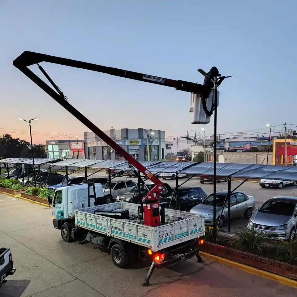 Genaro Morán: “Seguimos avanzando en mejoras de iluminación y embellecimiento urbano en Gualeguay”