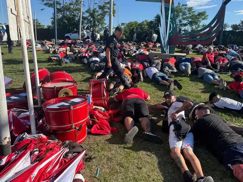 barras independiente detenidos