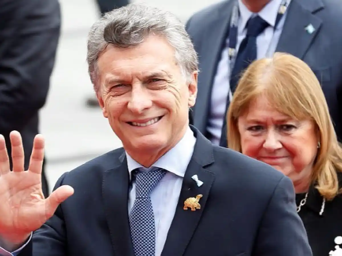 Macri visitó una empresa que desarrolla monitores para el seguimientos de bebés