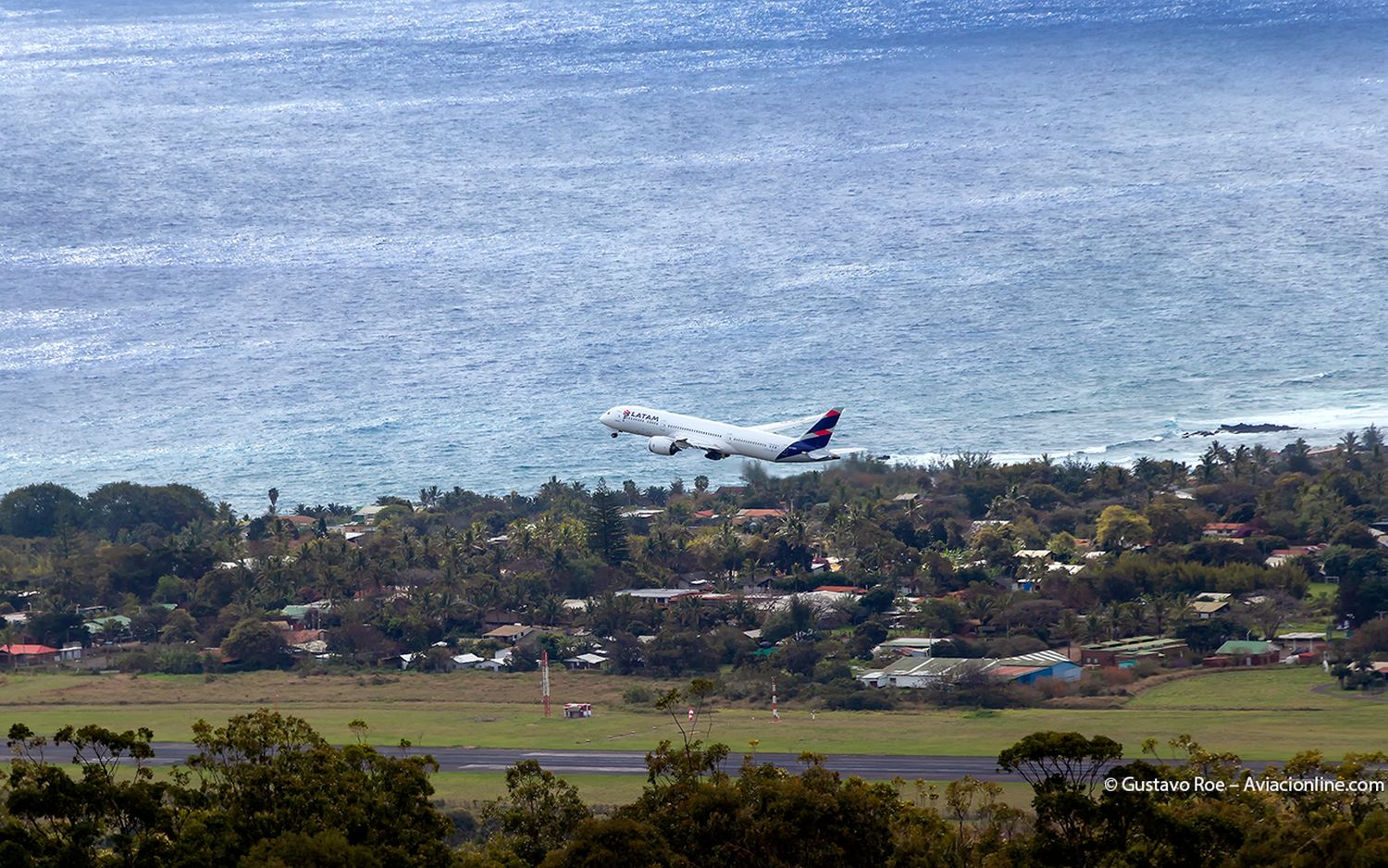 [Reporte de Vuelo] LATAM LA841 Santiago – Rapa Nui: producto desgastado