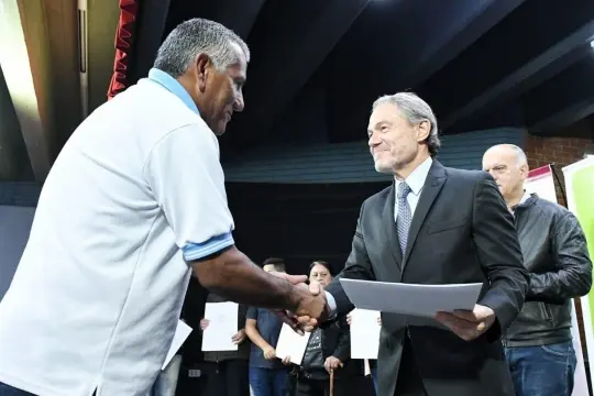 La Provincia entregó la escritura 50.000 de la gestión Vidal