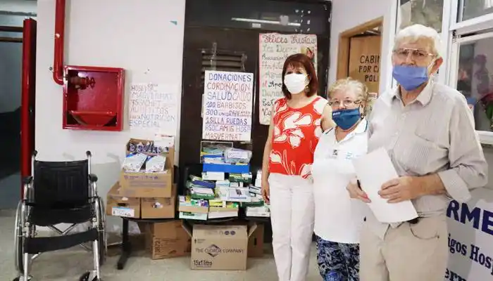 Asociación Amigos del Masvernat entregó medicamentos a los Centros de Salud