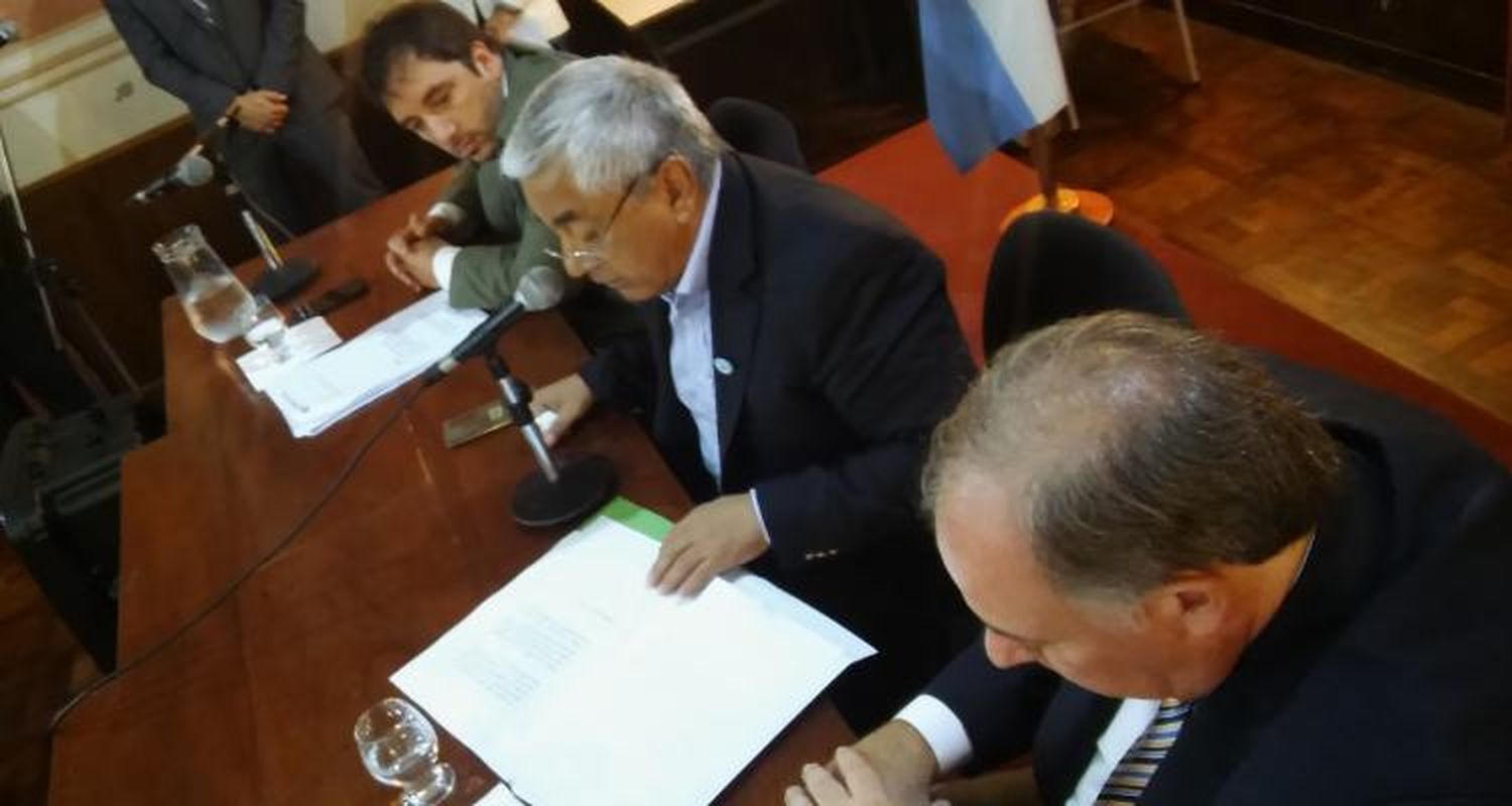 Salazar brinda su tercer mensaje anual como intendente