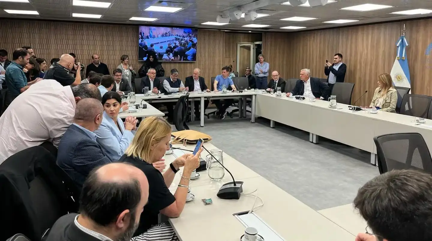 Escándalo: definieron las autoridades de la comisión de Juicio Político, pero Menem citó a una nueva reunión