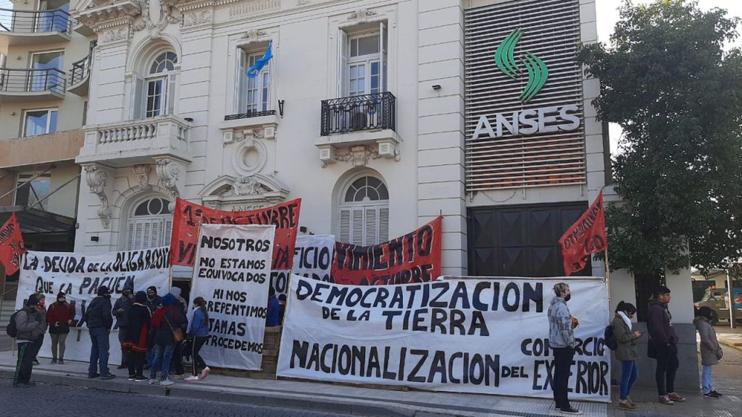El Movimiento 1 de Octubre tomó la Regional de Anses