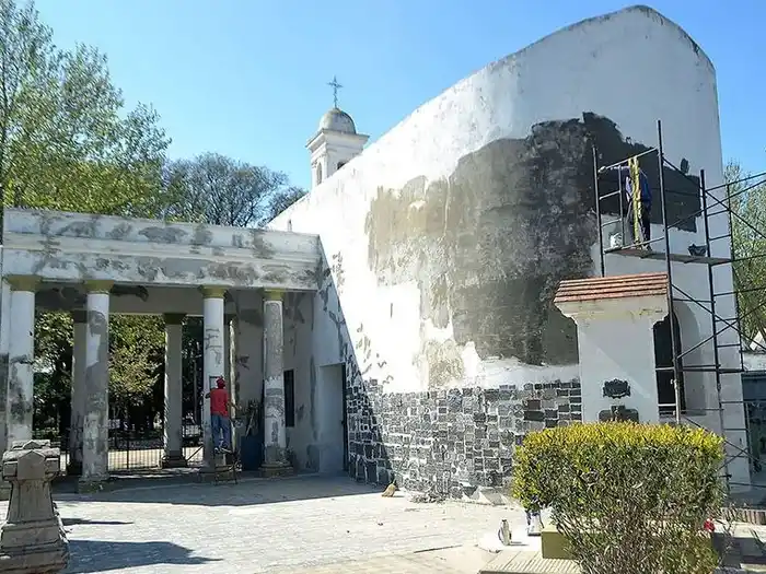 Cementerio municipal: obras de restauración edilicia y construcción de nichos en marcha