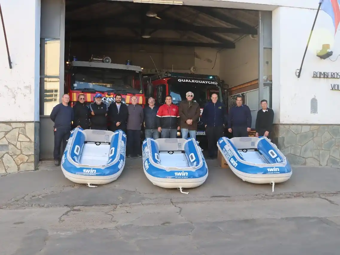 Donación de una nueva embarcación para los Bomberos Voluntarios de Gualeguay