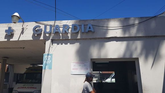 Joven en terapia intensiva en grave estado tras caer con su moto
