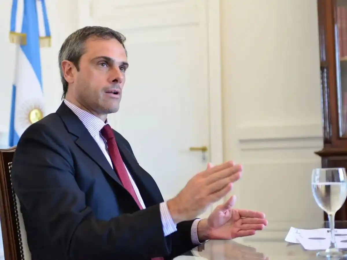 Michel promueve un nuevo espacio federal y convoca al peronismo a reordenarse de cara a 2027