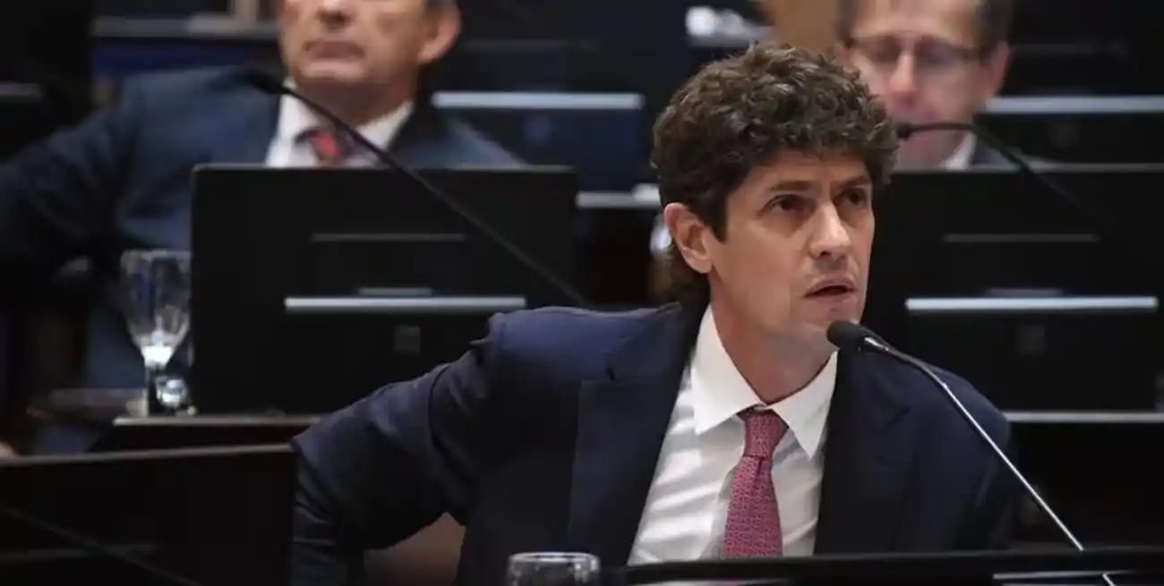 Martín Lousteau votó en contra de la Ley de Bases, pero dio quórum, como corresponde a un jugador de la política que respeta las reglas de juego.