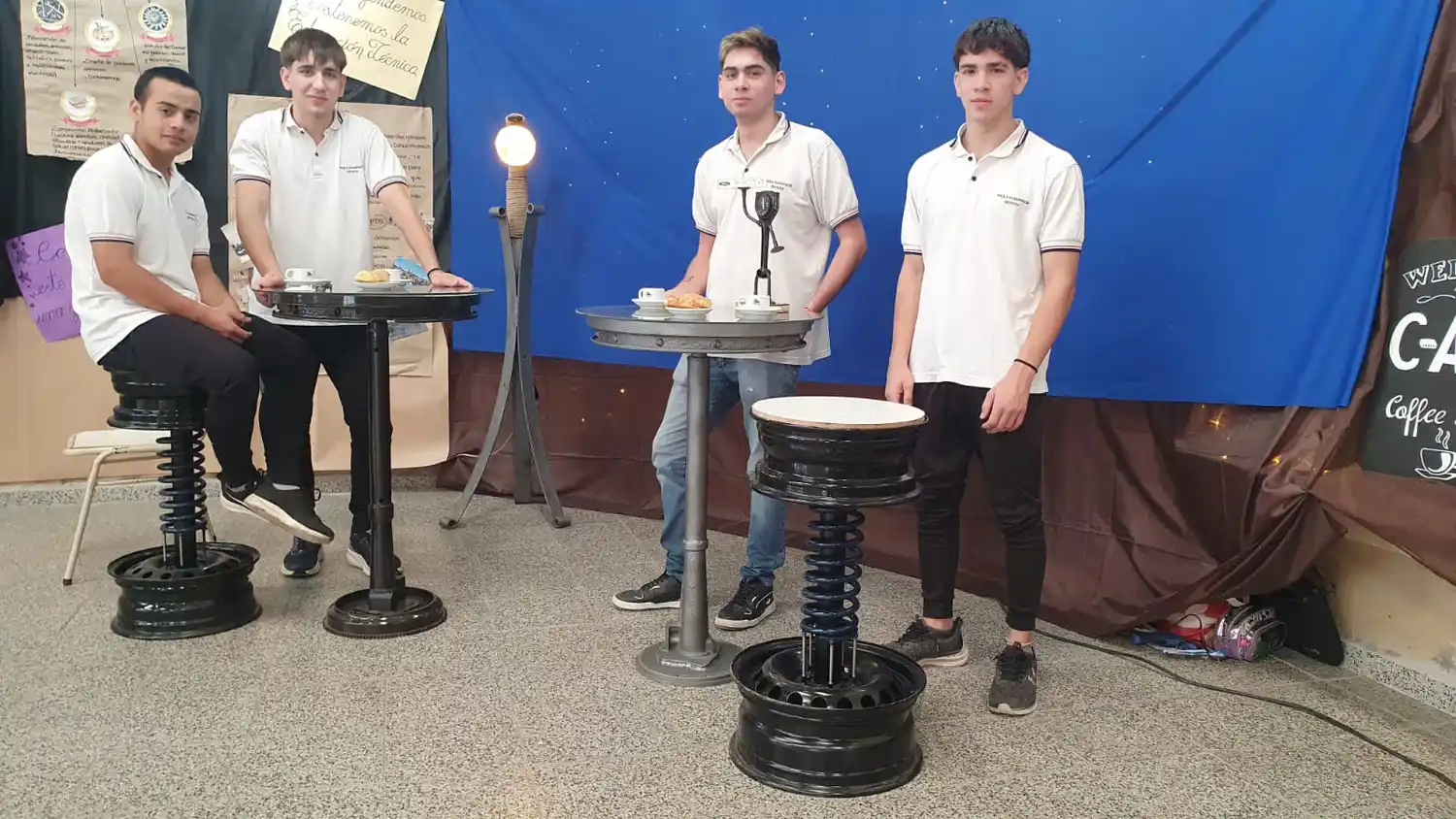 Hay equipo. Los alumnos hace unos días realizaron la entrega a directivos de la empresa