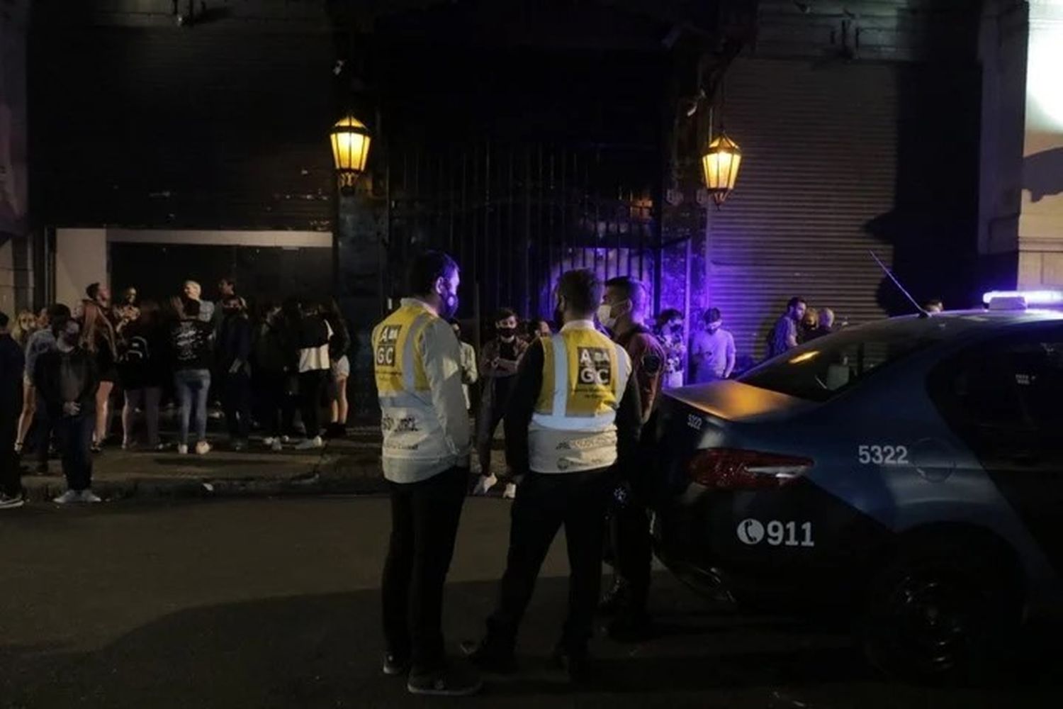 Clausuraron un boliche en San Telmo porque en su interior había más gente de la permitida