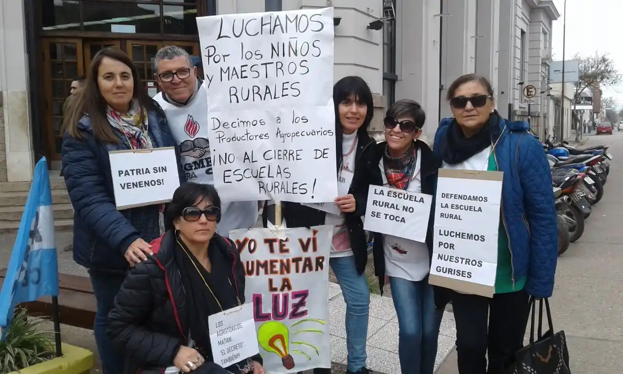 El paro se hizo sentir fuertemente en la ciudad y despertó adhesiones y rechazos