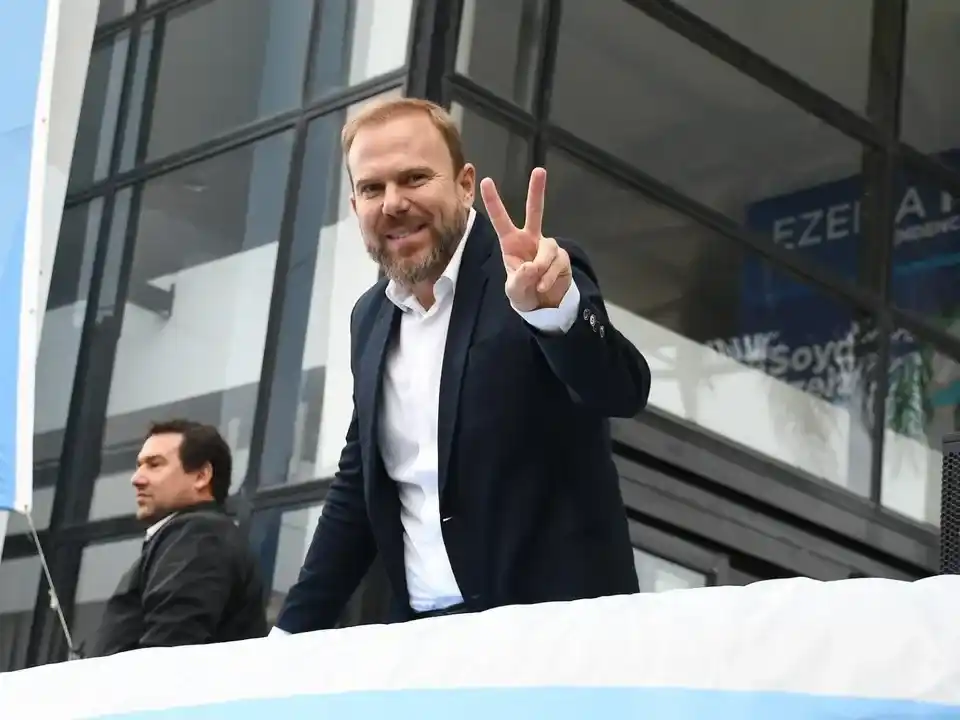 Uno de los primeros en romper el silencio fue Gastón Granados, actual intendente de Ezeiza e hijo del histórico dirigente Alejandro Granados.