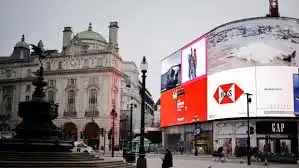 REINO UNIDO autoriza vacuna de Moderna