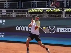 El argentino Ficovich no pudo con el local Garín y se despidió del Santiago de Chile.
